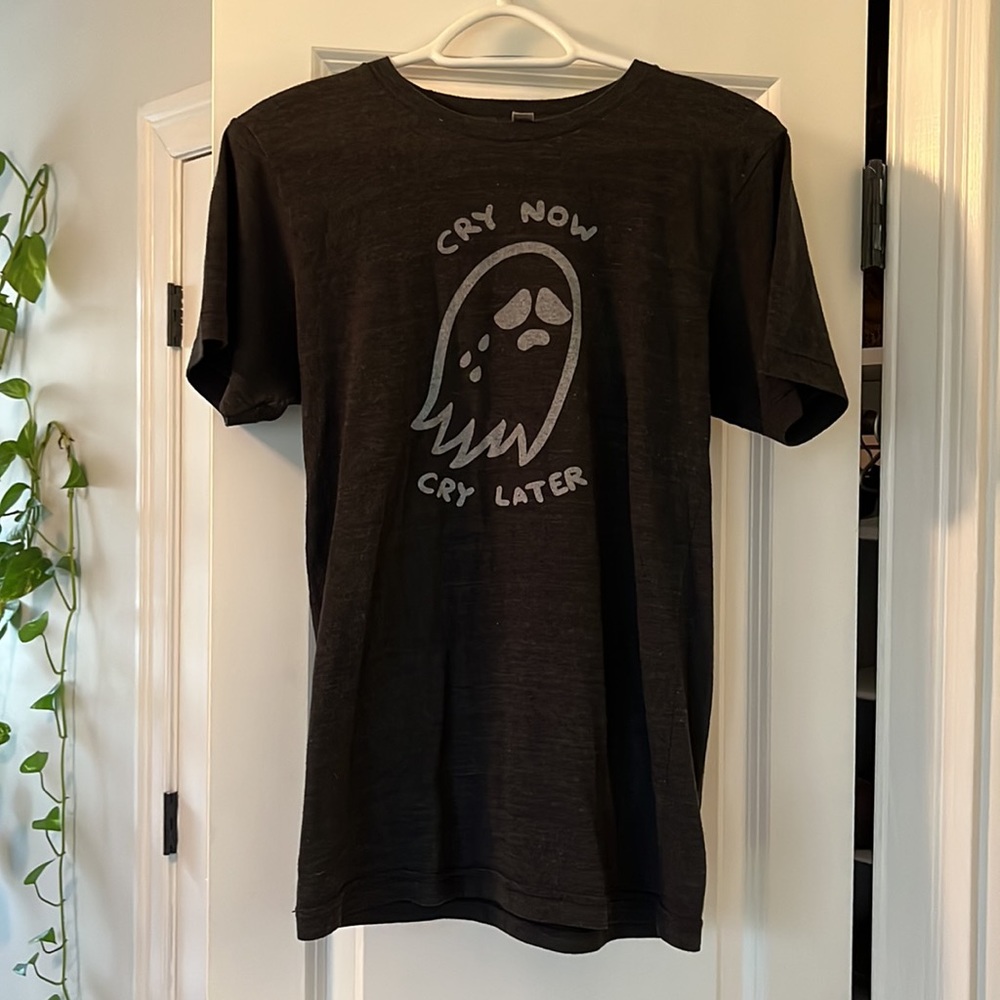 Artist tee